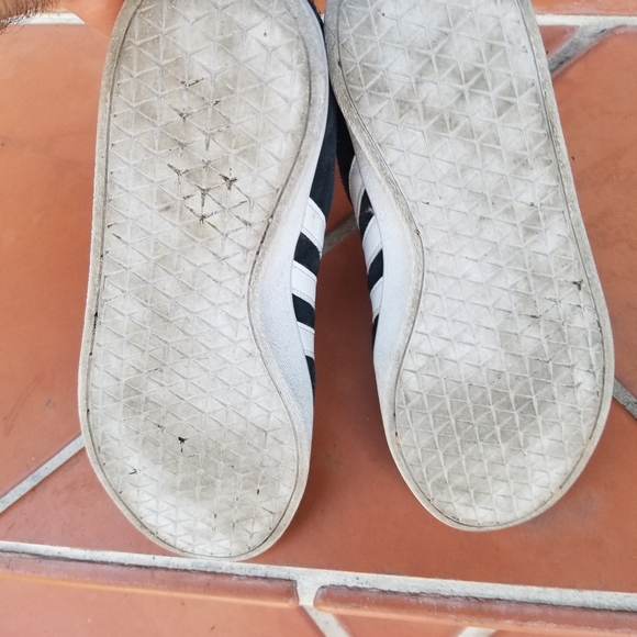 Girls Adidas sneakers - Picture 5 of 6